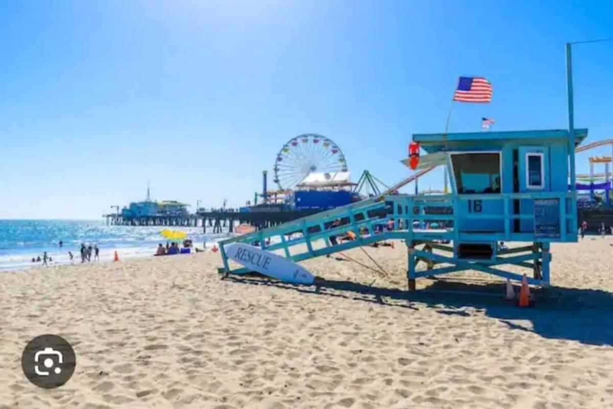 Apartment Spacious 2 Bedroom Penthouse With Patio And Amazing Views In Venice And Marina Del Rey