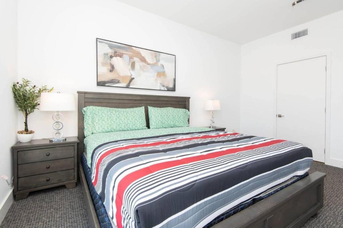 Apartment Spacious 2 Bedroom Penthouse With Patio And Amazing Views In Venice And Marina Del Rey Los Angeles