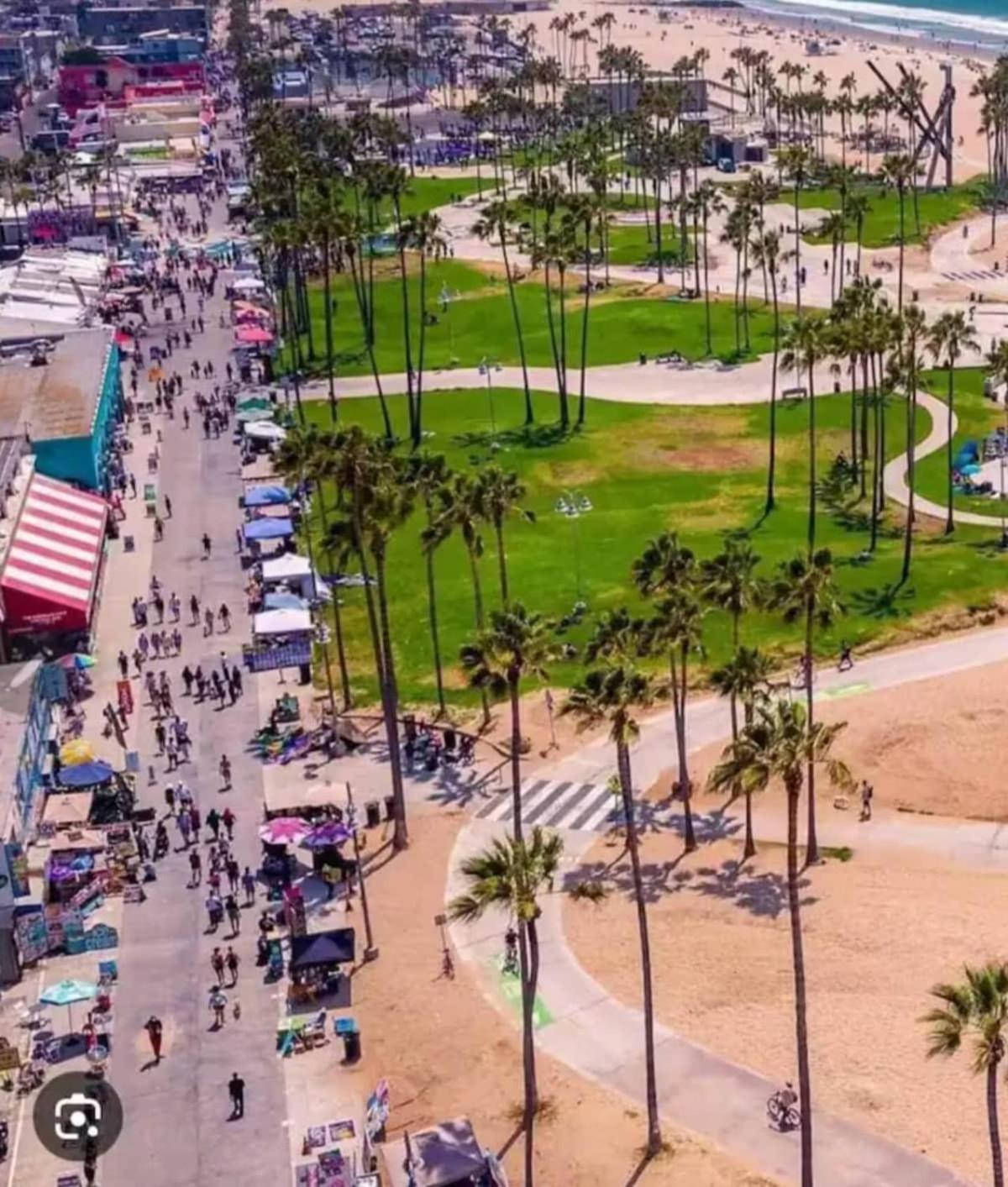 Apartment Spacious 2 Bedroom Penthouse With Patio And Amazing Views In Venice And Marina Del Rey *
